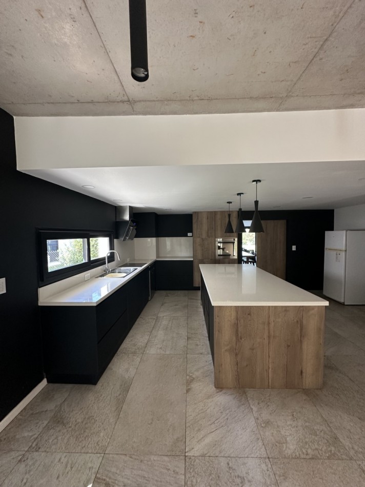 CASA EN VENTA RUMENCO 
