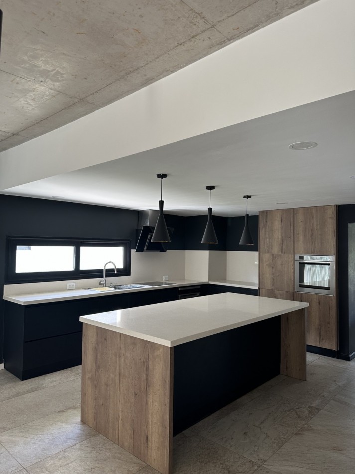 CASA EN VENTA RUMENCO 