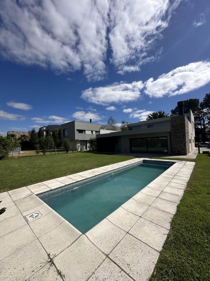 CASA EN VENTA RUMENCO 